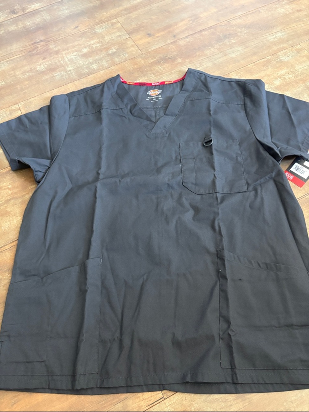 Dickies Men’s dark gray V-Neck Work Scrub Top